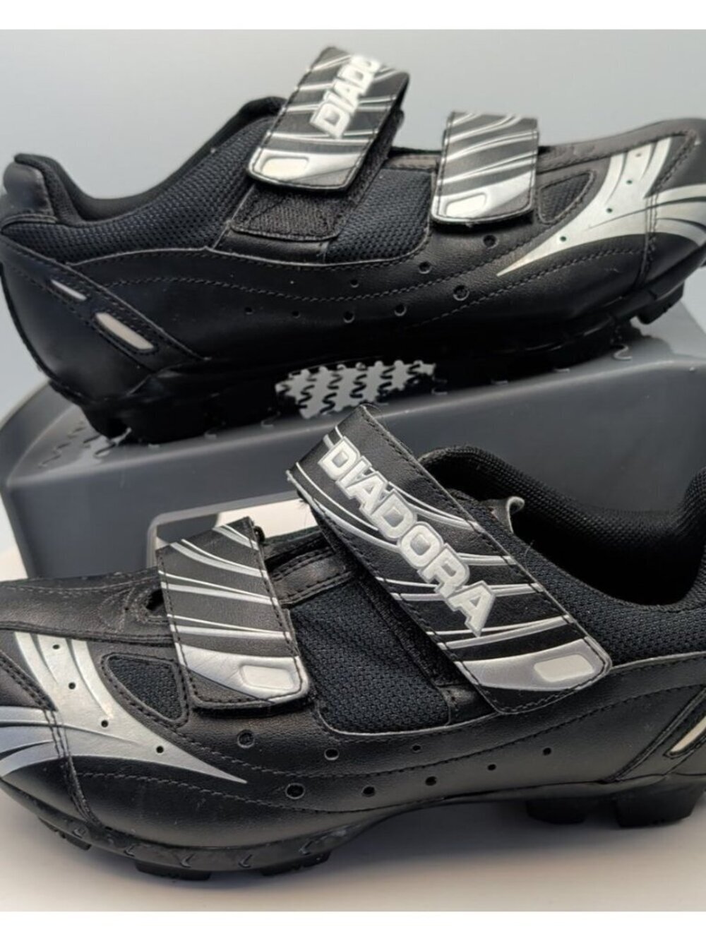 Diadora Sprinter Cycling MTB Gravel Road Shoes Black & Silver Hook Loop US 8.5
